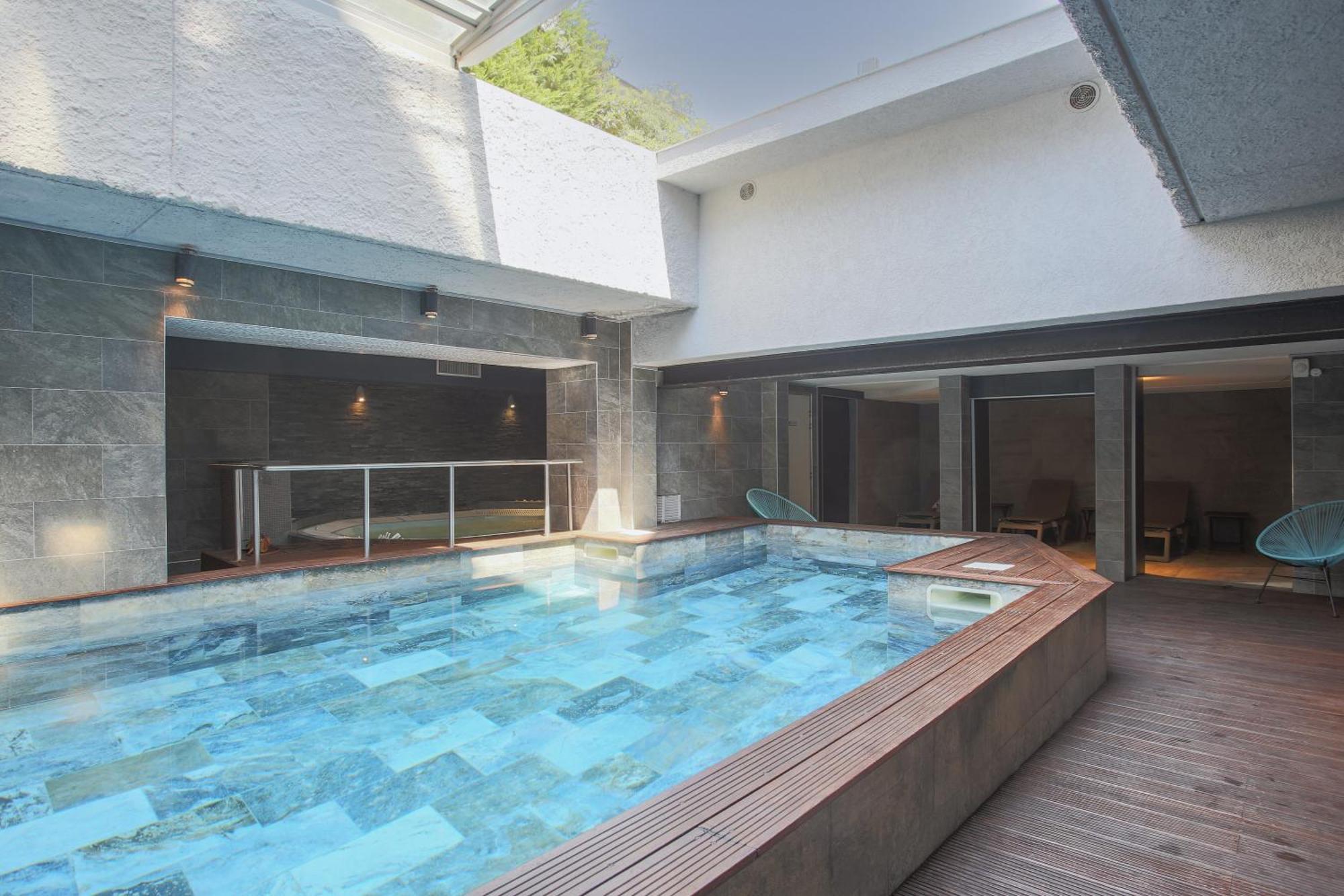 Hotel Brise de Mer - Piscine intérieure&extérieure Saint-Raphaël Exterior foto